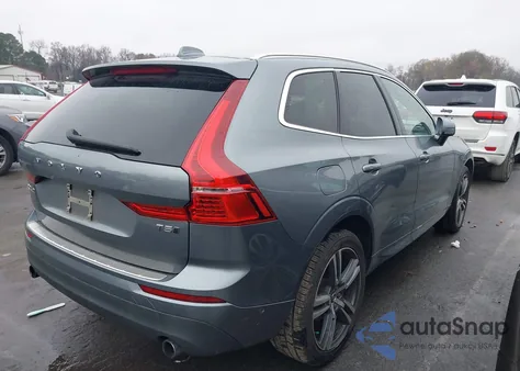 2018 Volvo Xc60 T5 Momentum z USA, uszkodzony, nr VIN LYV102RK5JB110406